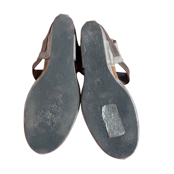 Pierre Dumas Enya Metallic Silver Leathrr Wedge Sandals Size 8 M - Picture 8 of 10